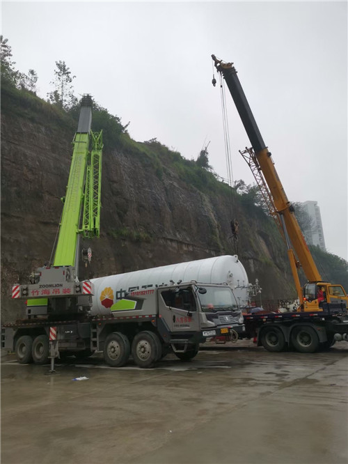 公主岭市“不怕风雨冻”—— 吊车的 “恶劣环境适应” 技术